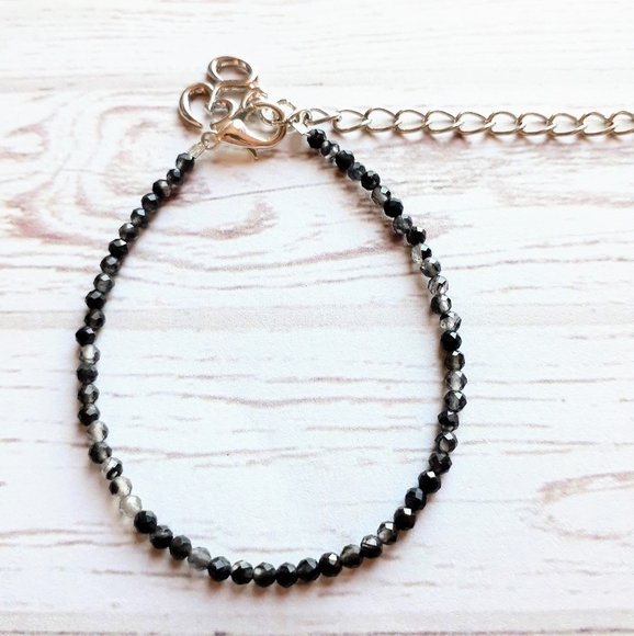 💜2/$30💜 Obsidian Gemstone Bracelet - Picture 2 of 3